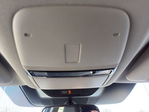 Used 2025 Nissan Murano SV image 24