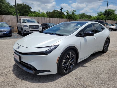 Used 2024 Toyota Prius Limited image 7