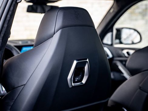 New 2026 BMW X5 M Competition w/ Executive Package AWD/4WD image 25