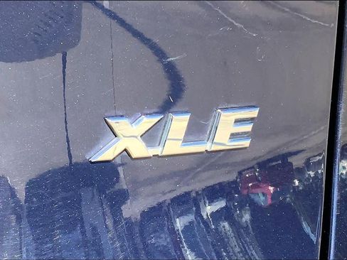 Used 2024 Toyota RAV4 XLE FWD image 10
