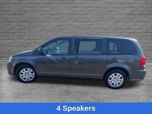 Used 2017 Dodge Grand Caravan SE FWD image 4