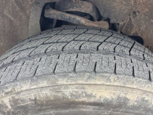 Used 2016 Ford Expedition EL XLT w/ Equipment Group 202A AWD/4WD image 18