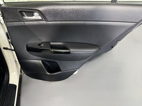 Used 2022 Kia Sportage EX image 28