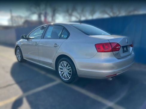 Used 2014 Volkswagen Jetta SE image 5
