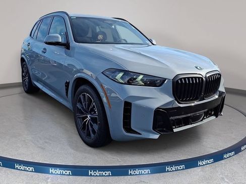 New 2026 BMW X5 xDrive40i w/ M Sport Package AWD/4WD image 3