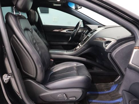 Used 2018 Lincoln MKZ Select w/ Select Plus Package FWD image 10