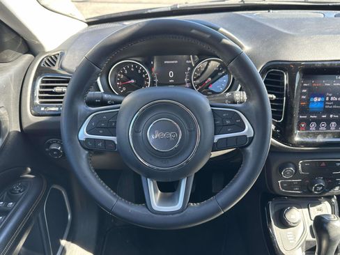 Used 2020 Jeep Compass Limited image 15