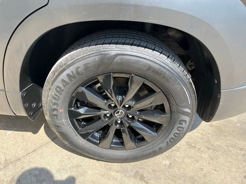 Certified 2025 MAZDA CX-50 AWD 2.5 S w/ Premium Package image 11
