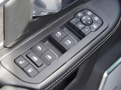 New 2026 RAM 2500 Laramie AWD/4WD image 20