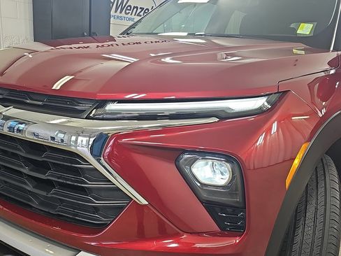 Used 2024 Chevrolet TrailBlazer LT w/ Driver Confidence Package AWD/4WD image 35