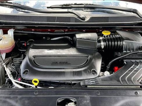 Certified 2023 Chrysler Pacifica Touring-L FWD image 31