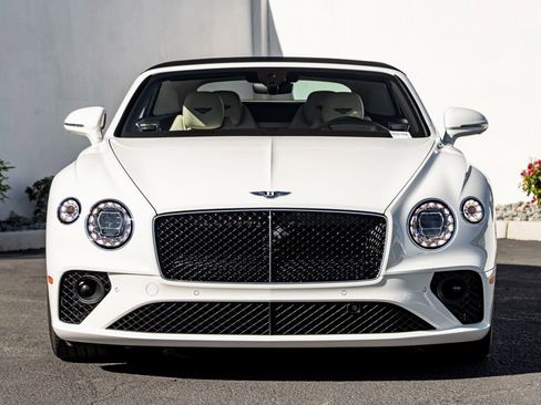 Certified 2024 Bentley Continental GT image 10