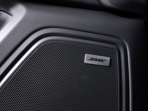 Used 2025 Porsche Macan image 20