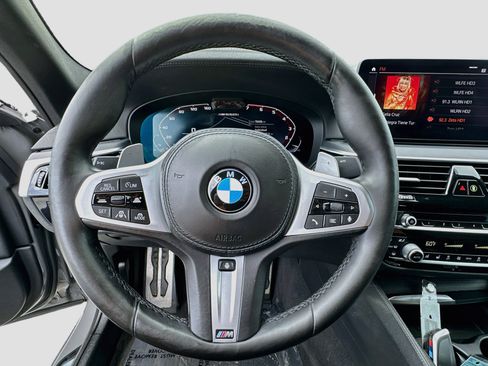 Used 2021 BMW M550i xDrive AWD/4WD image 11