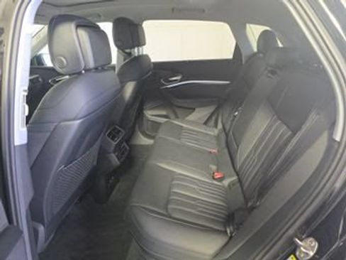Used 2024 Audi Q8 e-tron Prestige w/ Prestige Package AWD/4WD image 2