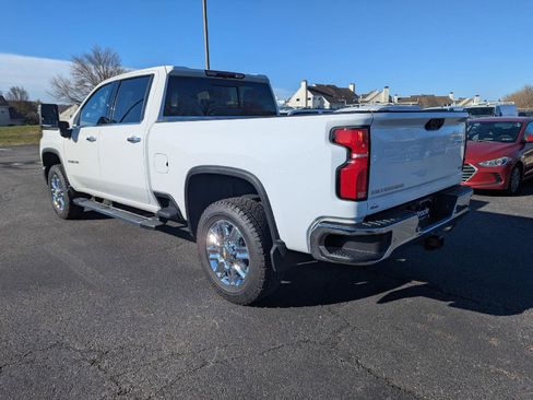 Used 2024 Chevrolet Silverado 2500 LTZ w/ LTZ Convenience Package image 5