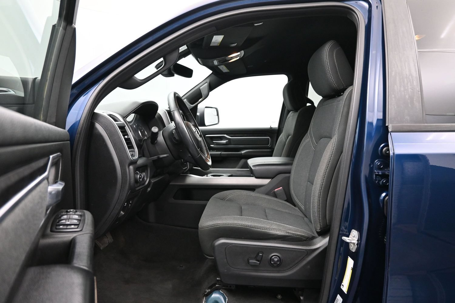 Used 2019 RAM 1500 Big Horn RWD image 9