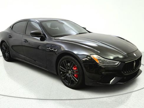 Used 2023 Maserati Ghibli Modena RWD image 1