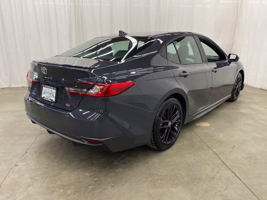 Used 2025 Toyota Camry SE FWD image 6