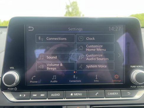 Used 2023 Nissan Altima 2.5 SR AWD/4WD image 25