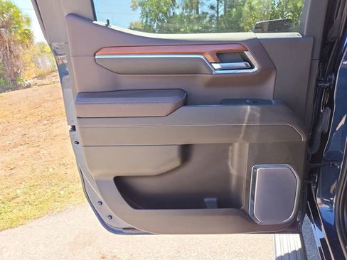 Certified 2023 GMC Sierra 1500 Denali w/ Denali Reserve Package image 9