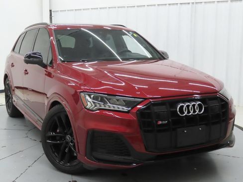 Used 2020 Audi SQ7 Premium Plus w/ SQ7 Black Optic Package AWD/4WD image 1