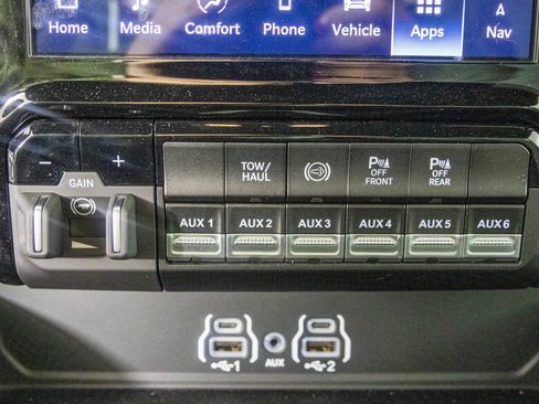 New 2025 RAM 2500 Big Horn image 31