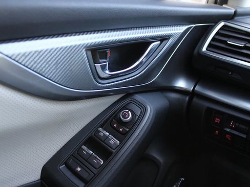 Used 2022 Subaru Impreza 2.0i Limited image 24