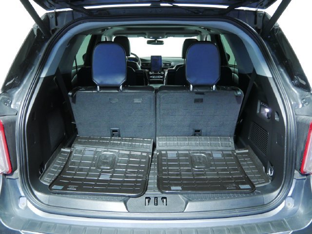Used 2023 Ford Explorer Limited w/ Limited Technology Package AWD/4WD image 12