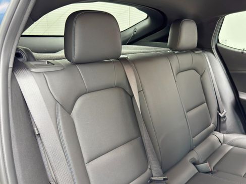 Used 2024 Buick Envista Sport Touring w/ Convenience I Package FWD image 34