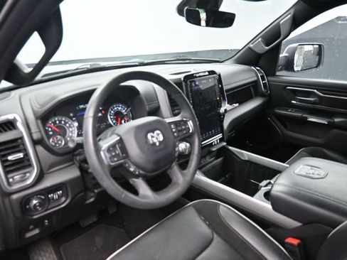 Used 2025 RAM 1500 Laramie AWD/4WD image 16