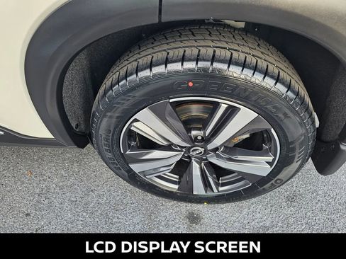 Certified 2023 Nissan Rogue Platinum AWD/4WD image 11
