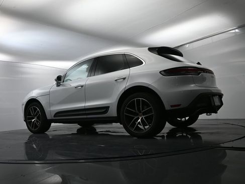 Certified 2024 Porsche Macan image 45