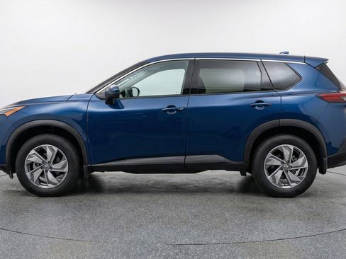 Used 2025 Nissan Rogue SV FWD image 5