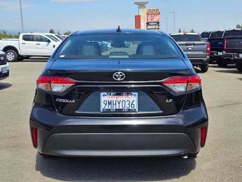Used 2024 Toyota Corolla LE FWD image 6