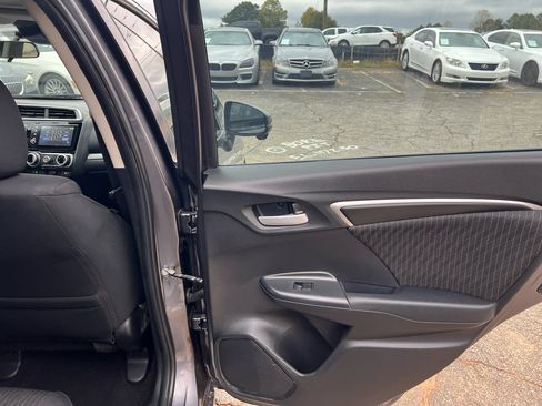Used 2018 Honda Fit EX image 27