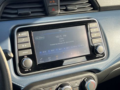 Used 2025 Nissan Versa SV image 20