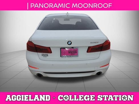 Used 2018 BMW 530i w/ Premium Package image 5