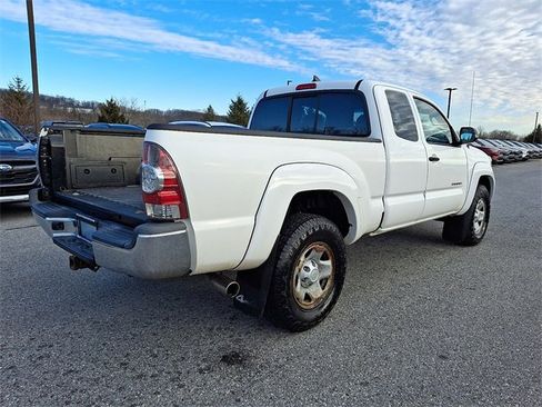 Used 2015 Toyota Tacoma 4x4 Access Cab V6 image 6