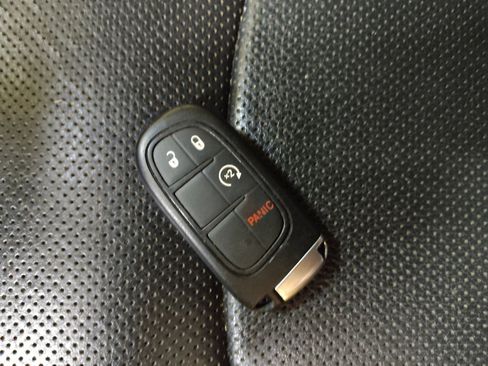 Used 2017 RAM 1500 Laramie w/ Convenience Group image 32