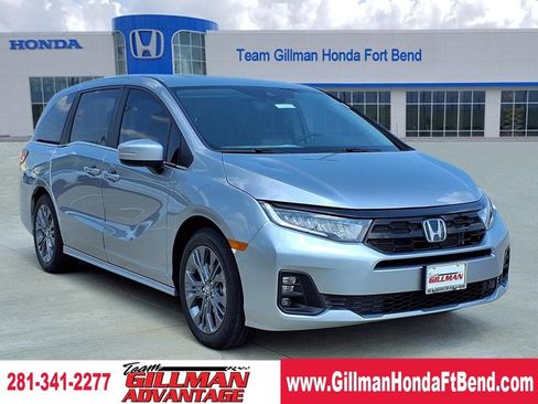 New 2026 Honda Odyssey Touring image 1