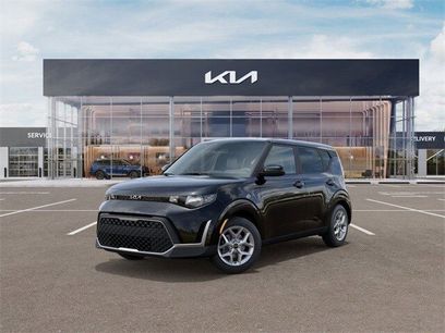 Certified 2025 Kia Soul LX w/ LX Technology Package