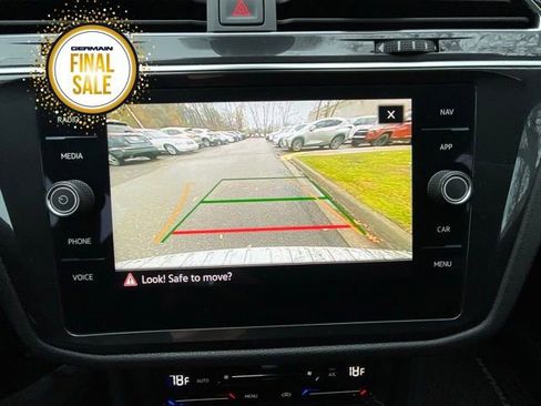 Used 2024 Volkswagen Tiguan SEL R-Line image 17