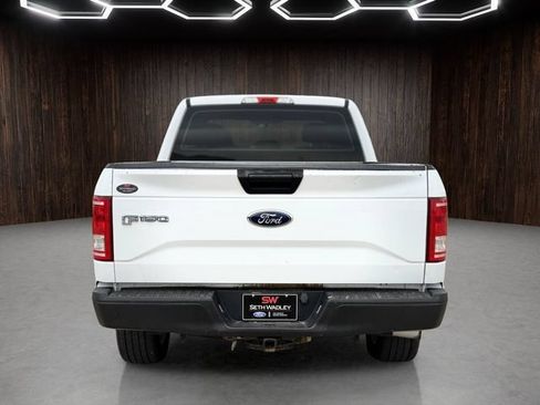 Used 2017 Ford F150 XL w/ Equipment Group 101A Mid AWD/4WD image 4