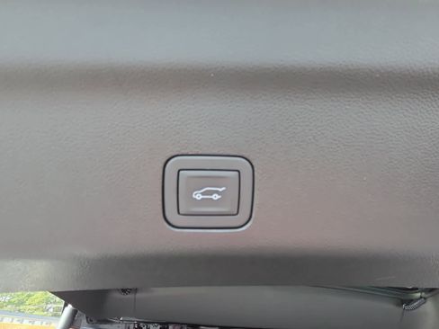 New 2026 Chevrolet Suburban High Country AWD/4WD image 43