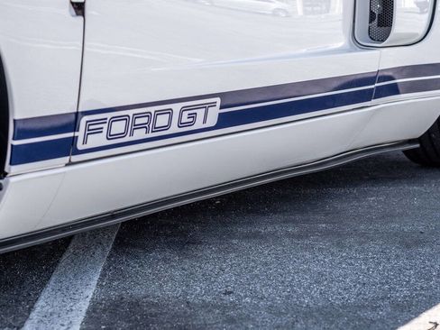 Used 2005 Ford GT image 59
