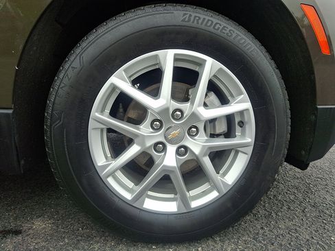 Certified 2023 Chevrolet Equinox LT AWD/4WD image 9
