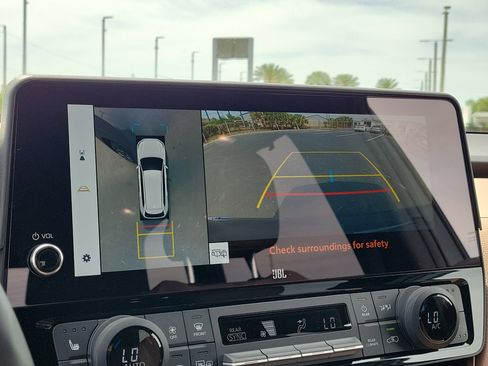 Used 2025 Toyota Grand Highlander AWD Hybrid image 26