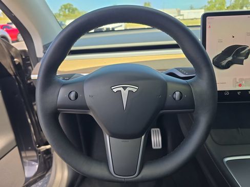 Used 2022 Tesla Model Y Performance AWD/4WD image 24