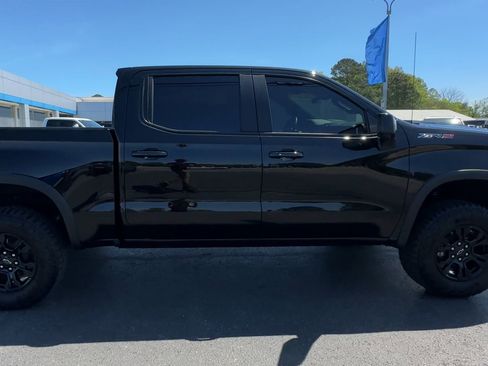 Used 2024 Chevrolet Silverado 1500 ZR2 w/ Technology Package AWD/4WD image 9